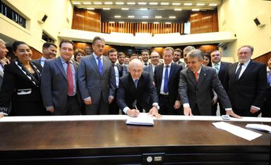 Assembleia acaba em definitivo com o recurso regimental da Comissão Geral de Plenário
