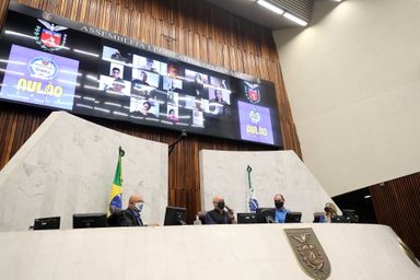 Assembleia do Paraná realiza o primeiro aulão virtual do Brasil