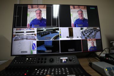 “Frente está dando voz ao povo”, comemoram deputados dos Campos Gerais