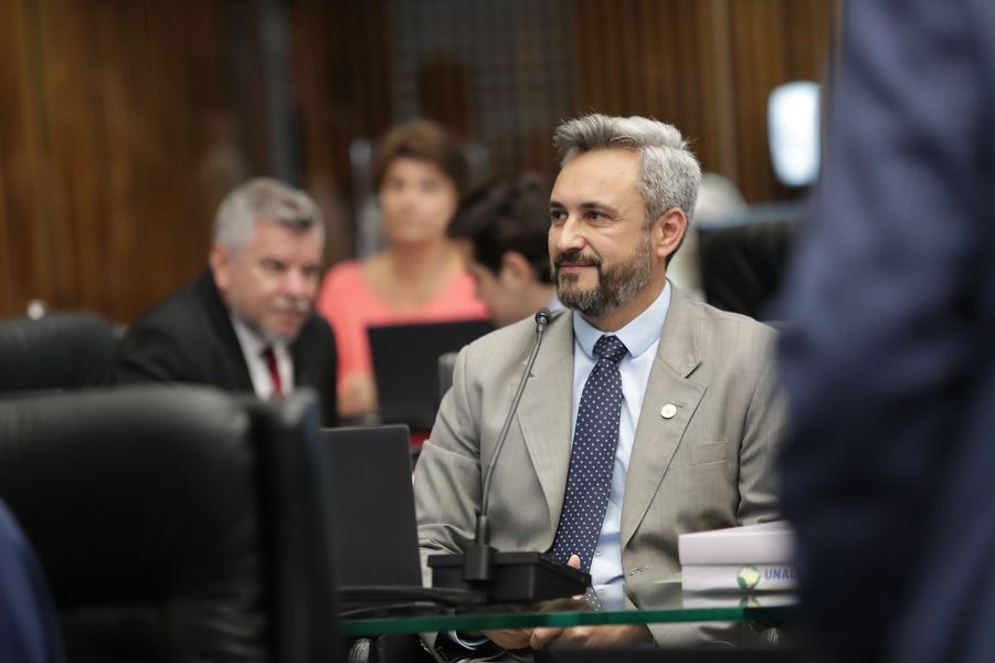 FABIO OLIVEIRA CENTRO CURITIBA