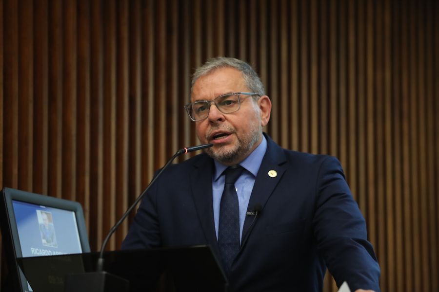Arruda projeto tratamento hormonal