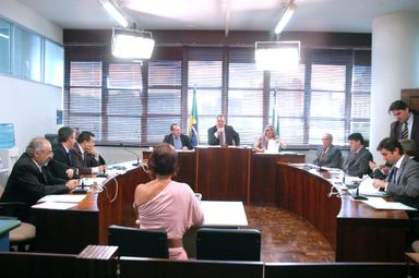 CCJ aprova emendas ao projeto que normatiza o IPVA
