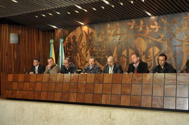 Audiência debate a responsabilidade técnica por empresas que comercializam agrotóxicos