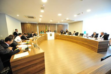CCJ adia votação de emenda a projeto que revisa o Plano de Custeio do Regime Próprio de Previdência do Estado