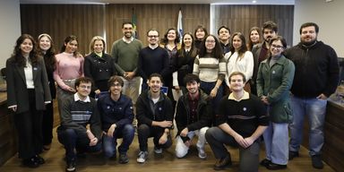 Profissionais de relações institucionais compartilham experiências e desafios da carreira com estudantes da UFPR