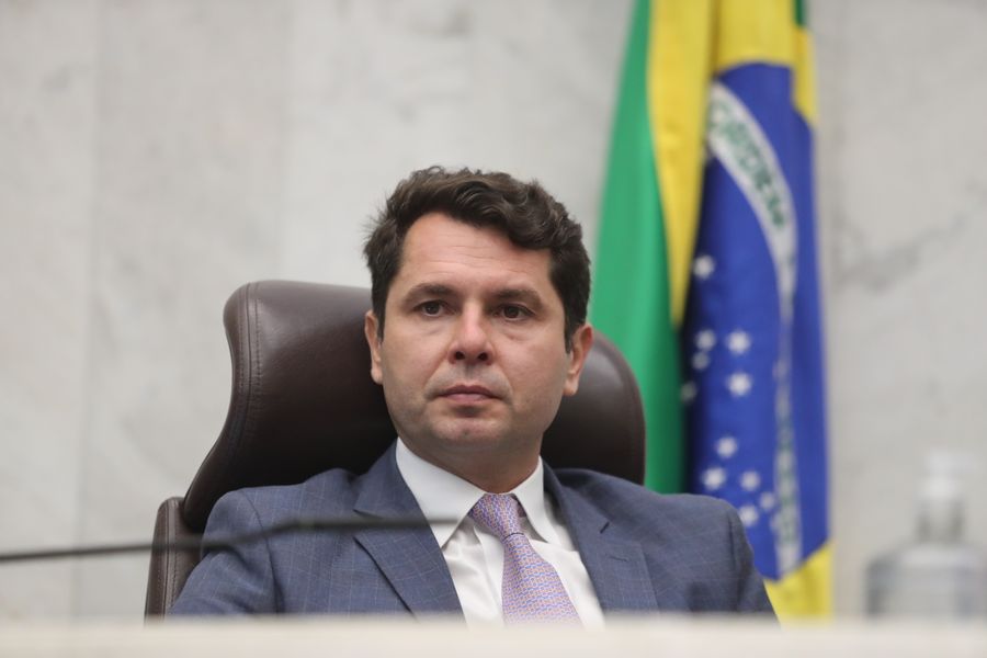 Alexandre Curi projeto Rio Bom Churrasco bambu