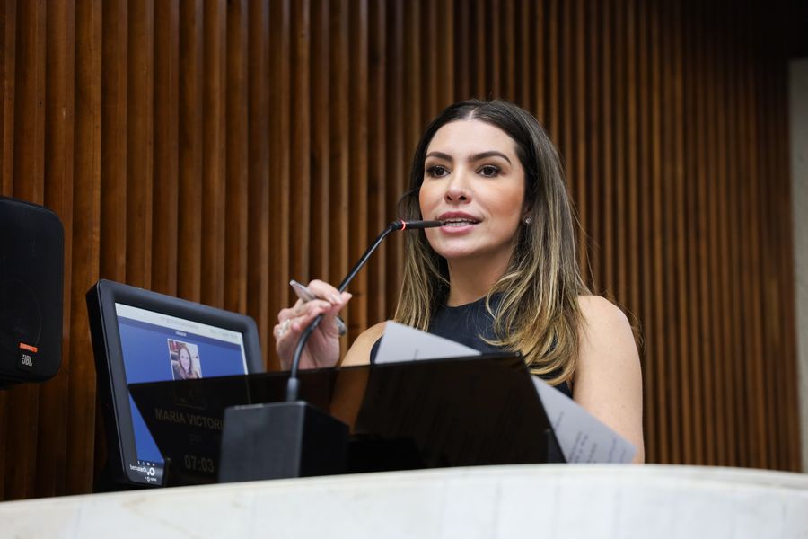 Maria Victoria  (PP)
