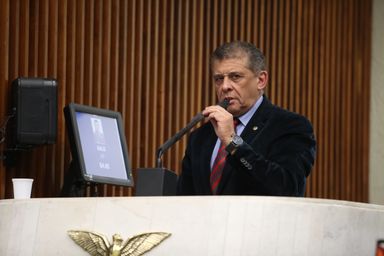 Chega de impunidade para crimes cometidos em jogos de futebol, diz deputado
