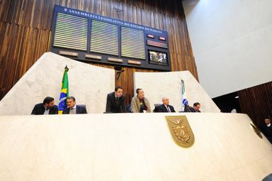 Deputados votam as emendas dos três últimos capítulos do novo Regimento Interno da Alep
