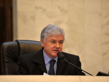 Comissão Executiva protocola projeto de reestruturação do quadro funcional da Assembleia