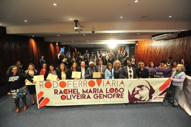 Feminicídio e violência contra a mulher são debatidos na Assembleia