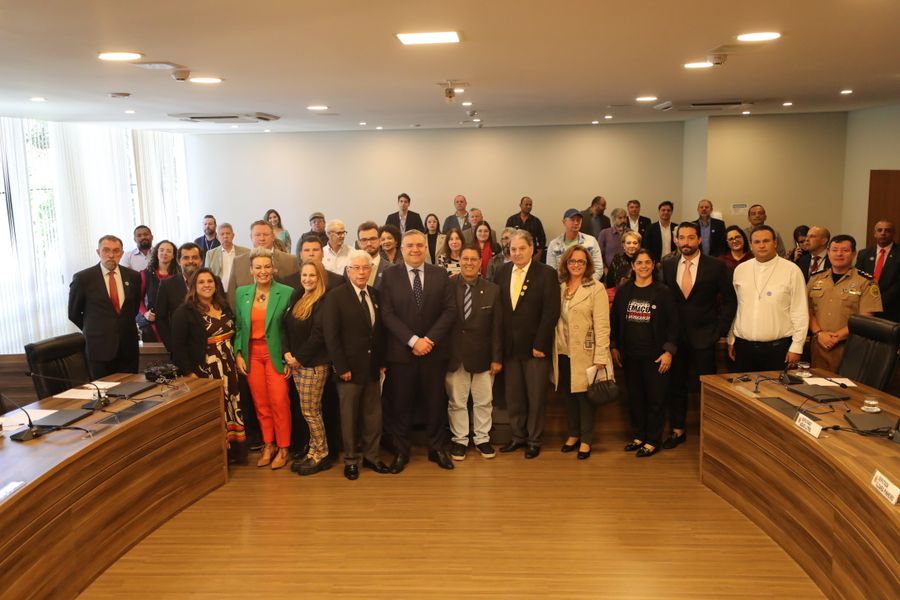 frente da medicina istalação