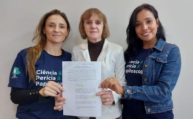 Emenda da deputada Luciana Rafagnin (PT) propõe acrescentar “perito” ao nome do cargo de papiloscopista da Polícia Civil