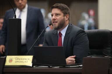 Deputado Requião Filho (PT) destaca atuação da Oposição no primeiro semestre