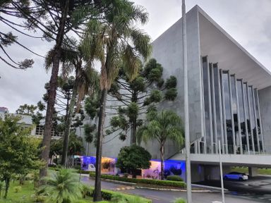 APOIO INCONDICIONAL À UCRÂNIA