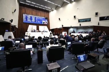 Projeto impõe a bancos que forneçam comprovantes de início do atendimento