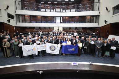 Assembleia Legislativa celebra o Dia do Rotariano Paranaense com homenagens a integrantes de diferentes regiões do Paraná