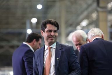 Deputado Alexandre Curi (PSD), presidente da Assembleia, afirma que parceria entre Renault e Geely demonstra confiança no Paraná