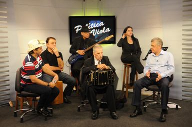 Péricles de Mello leva o "Gardel brasileiro" para o "Política e Viola" deste sábado (30)
