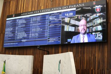 Reitor da UFPR pede apoio no financiamento de vacina 100% paranaense contra a Covid-19