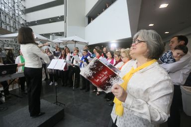 Cantata de Natal encanta espectadores em mais uma edição do “Comunicação & Arte na Assembleia”