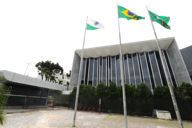 Começa discussão do projeto que prevê pagamento de débitos para evitar apreensão do veículo