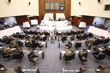 Deputados aprovam normas para o IPVA de 2012