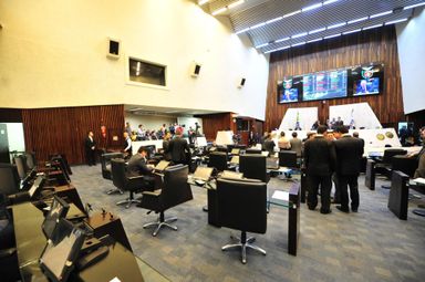 Poder Executivo apresenta emenda substitutiva geral ao projeto que reajusta vencimentos de servidores estaduais