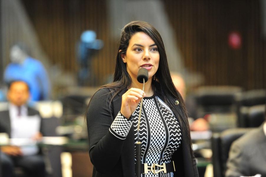 Claudia Pereira
