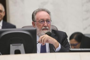 Deputados propõem comissão especial para acompanhar obras do pedágio