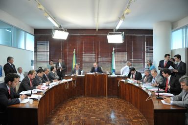 CCJ vai examinar projeto que cria a Secretaria de Estado do Governo