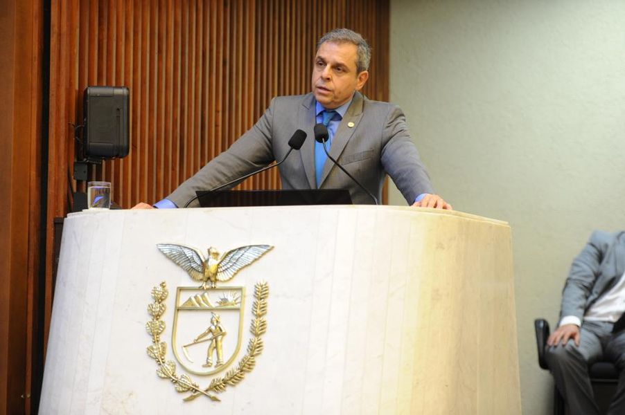 Deputado Missionário Ricardo Arruda (PSC).