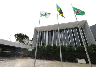 Temas relacionados à saúde e homenagens estão a agenda legislativa que encerra o mês de novembro