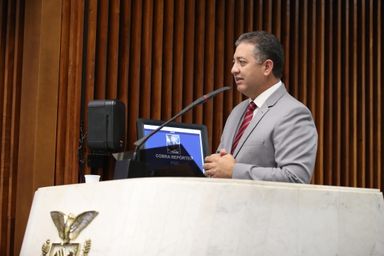 Deputado Cobra Repórter apresenta ofício para que os shoppings do Paraná tenham parques inclusivos