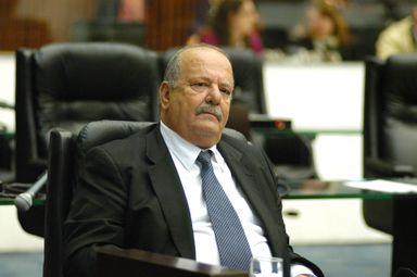 Projeto torna obrigatório aproveitamento das águas da chuva em prédios públicos