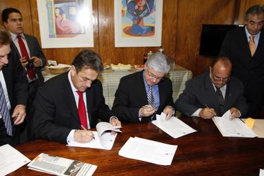 Assembleia assina acordo que integrará TV Sinal a canal digital aberto e gratuito