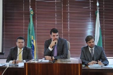 Comissão inicia análise de pontos mais polêmicos do Regimento Interno