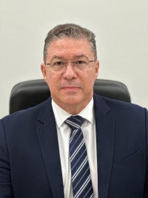 Foto do deputado Dr. Leônidas