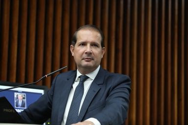 Deputado Marcel Micheletto (PL) se despede da Assembleia em discurso emocionado