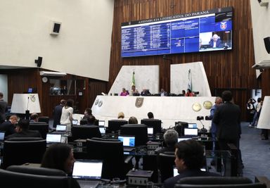 Deputados aprovam homenagens e definem Capital do Pinhão no Paraná