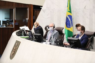 Projeto que isenta o pagamento de diárias de veículos apreendidos aos pátios do Detran e da PM segue para sanção