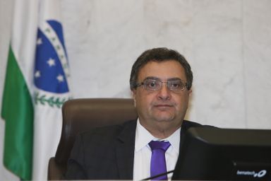 Requerimento pede suspensão da cobrança do ICMS sobre medicamentos bonificados