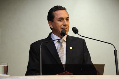 Deputado recolhe reivindicações do setor leiteiro no Sudoeste