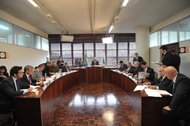CCJ aprova afetação de imóveis à PARANAPREVIDÊNCIA