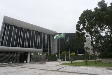 Assembleia retoma votação do projeto que trata dos serviços de transporte ferroviário no Paraná