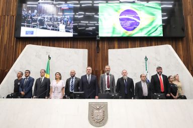 Em Sessão Solene, Assembleia Legislativa celebra os 170 anos da Polícia Civil do Paraná