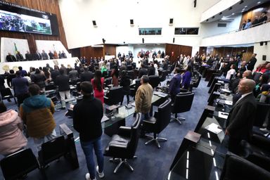Missão pastoral é celebrada com louvor durante solenidade promovida pela Assembleia Legislativa