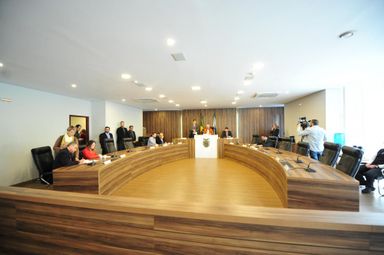 Em nova sessão extra, CCJ aprova projeto que regulamenta regime de TIDE no Ensino Superior