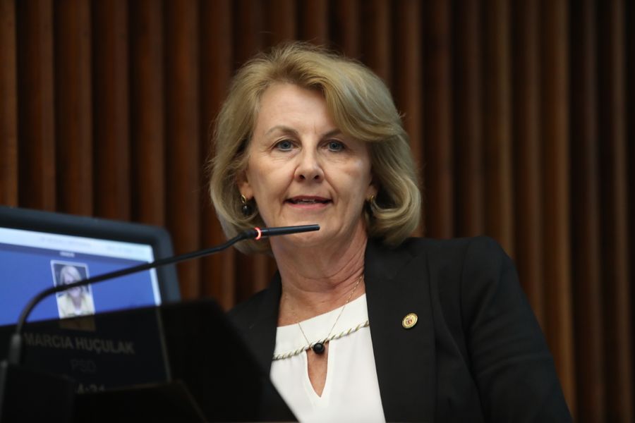 huçulak discurso