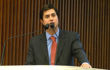 Projeto fixa regras e penalidades para fornecedor que não entregar imóvel no prazo